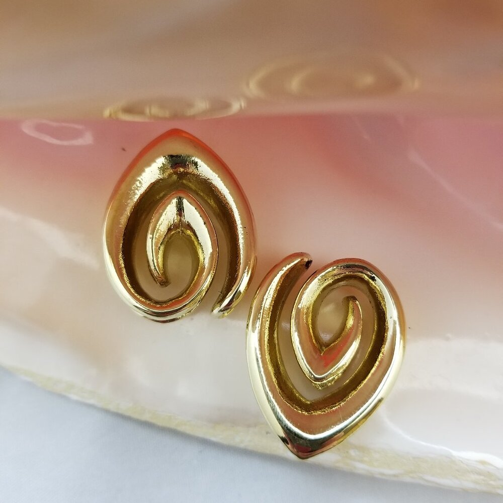 Pair Ear Saddles Brass teardrop 25 mm 1" spiral, Platform Plugs, Ear Saddle NWT